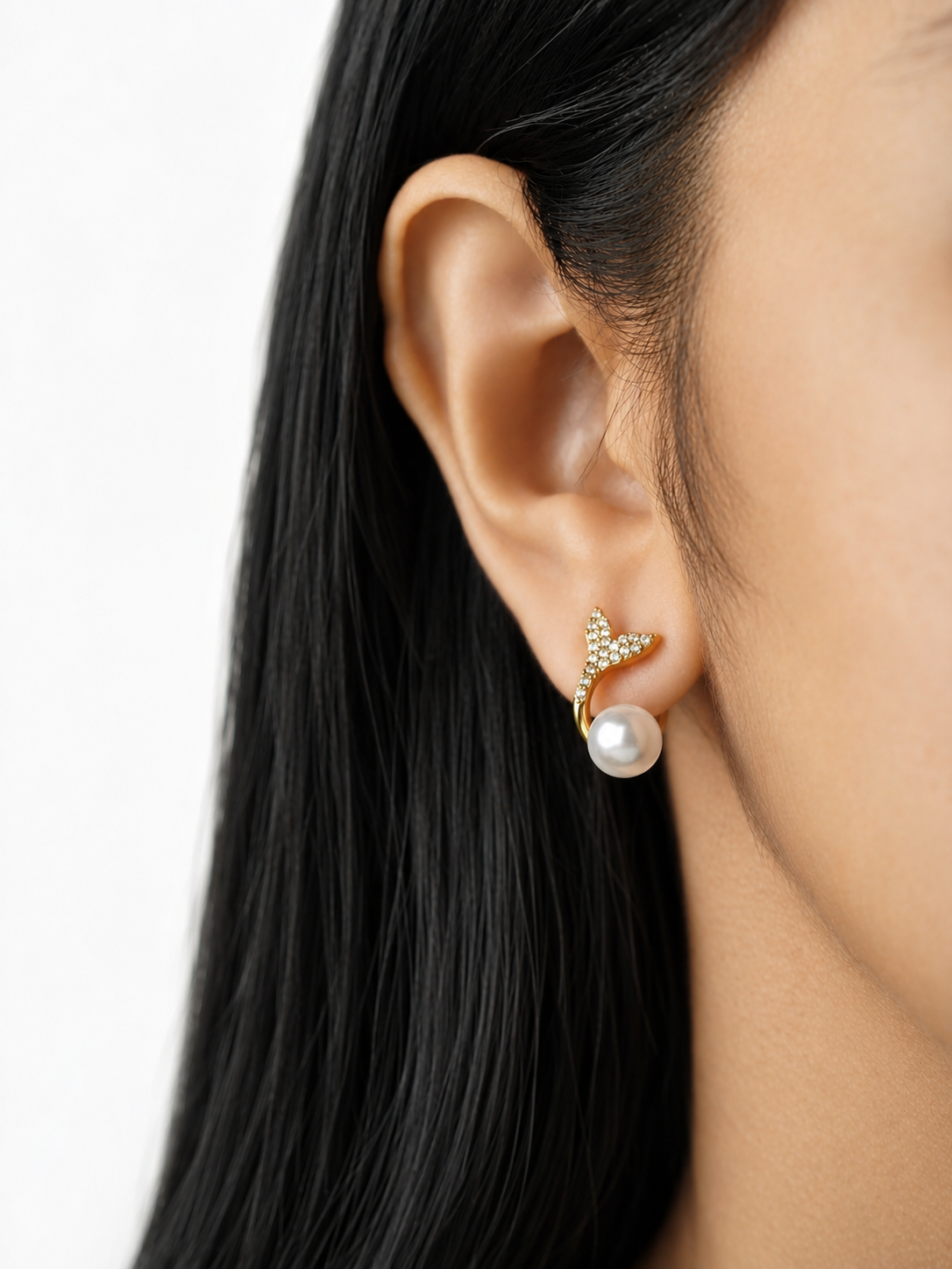 Veda Golden Bloom Earrings Set