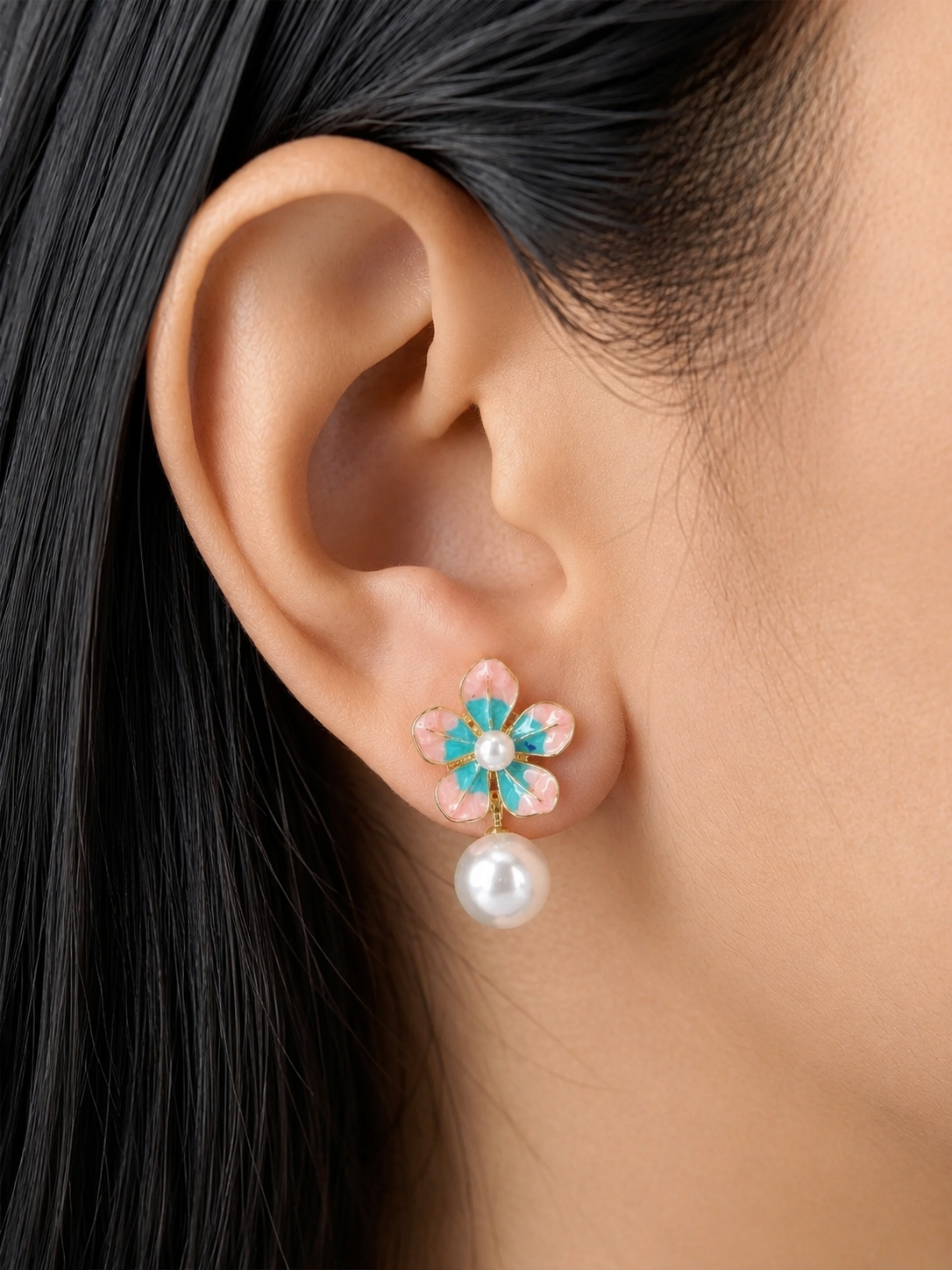 Mahi Crystal Bloom Earrings Set