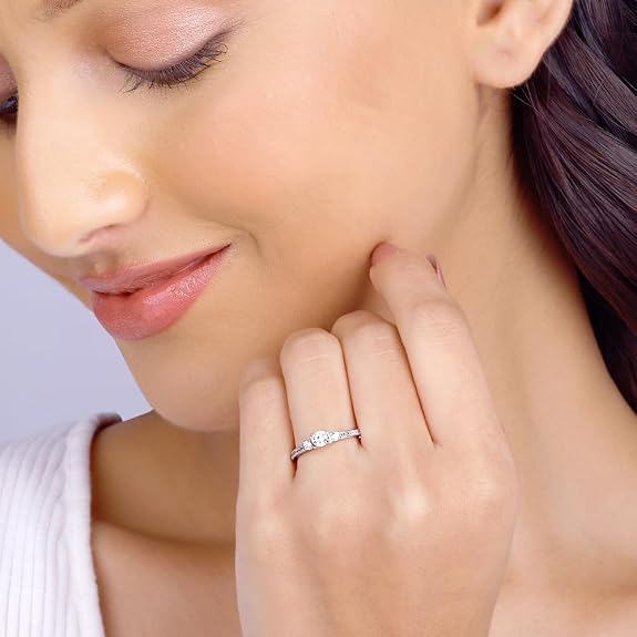 Aarohi Noor Solitaire Ring