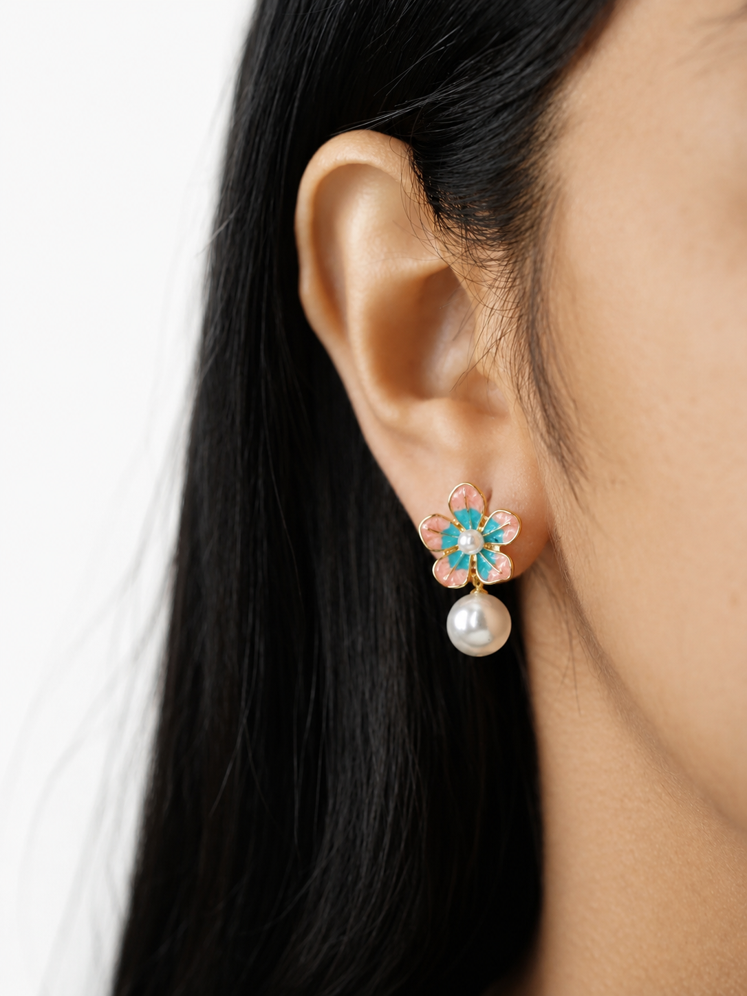 Mahi Crystal Bloom Earrings Set