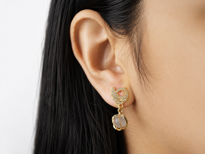 Anika Golden Drops Earrings Set