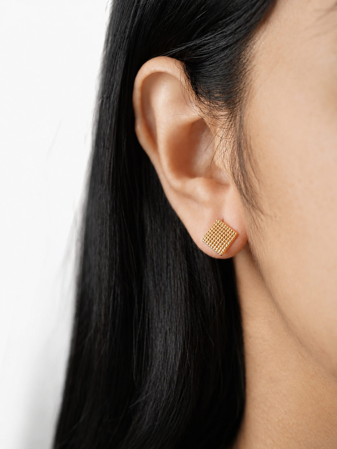 Ishani Floral Spark Earrings Set