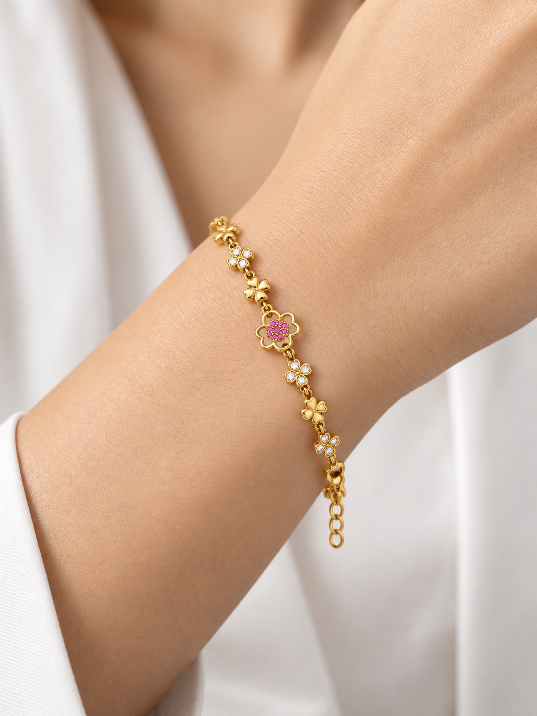 Shanaya 18K Gold Plated Bracelet