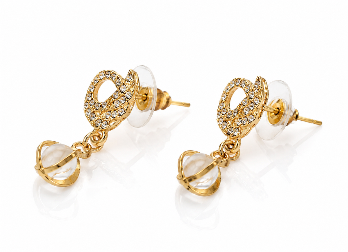 Anika Golden Drops Earrings Set