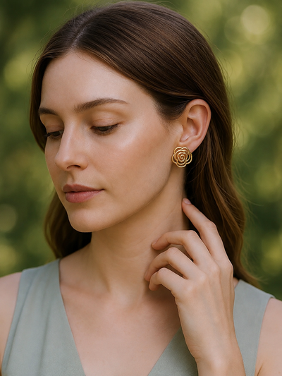 Naira Pearl Shine Earrings Set