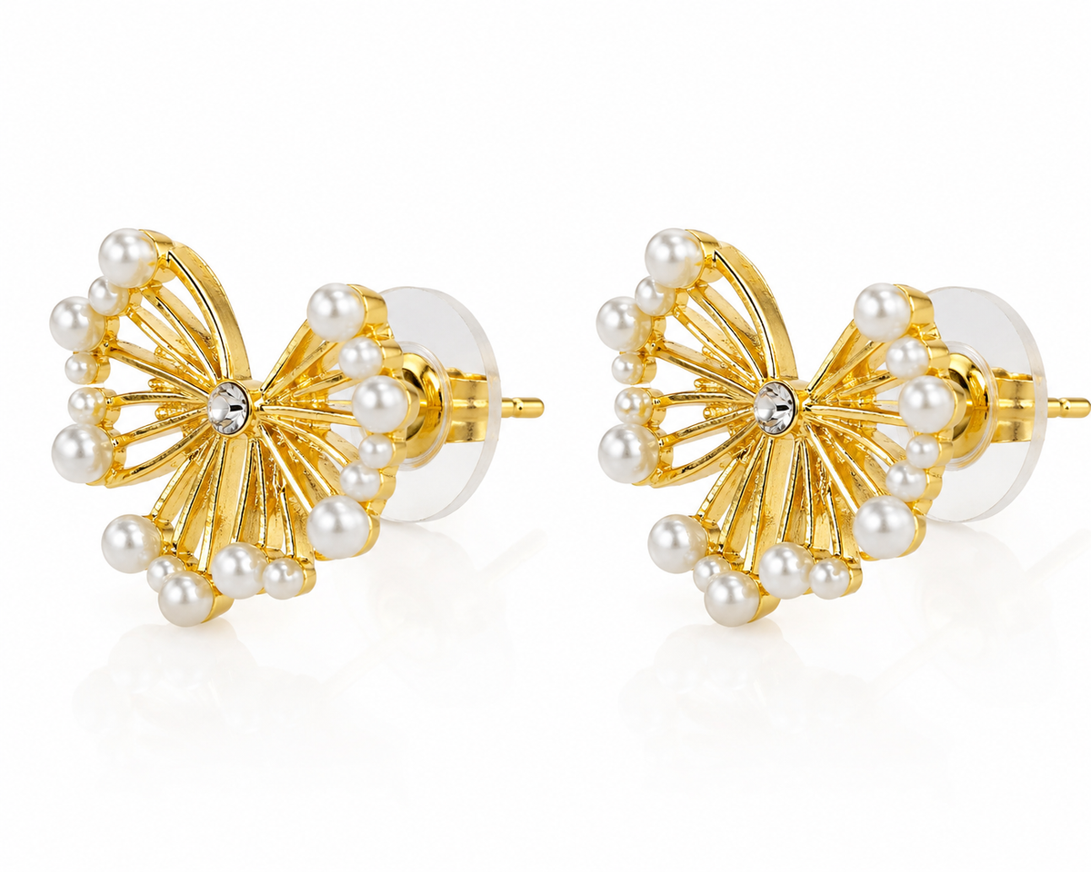 Aarohi Pearl Charm Earrings Set