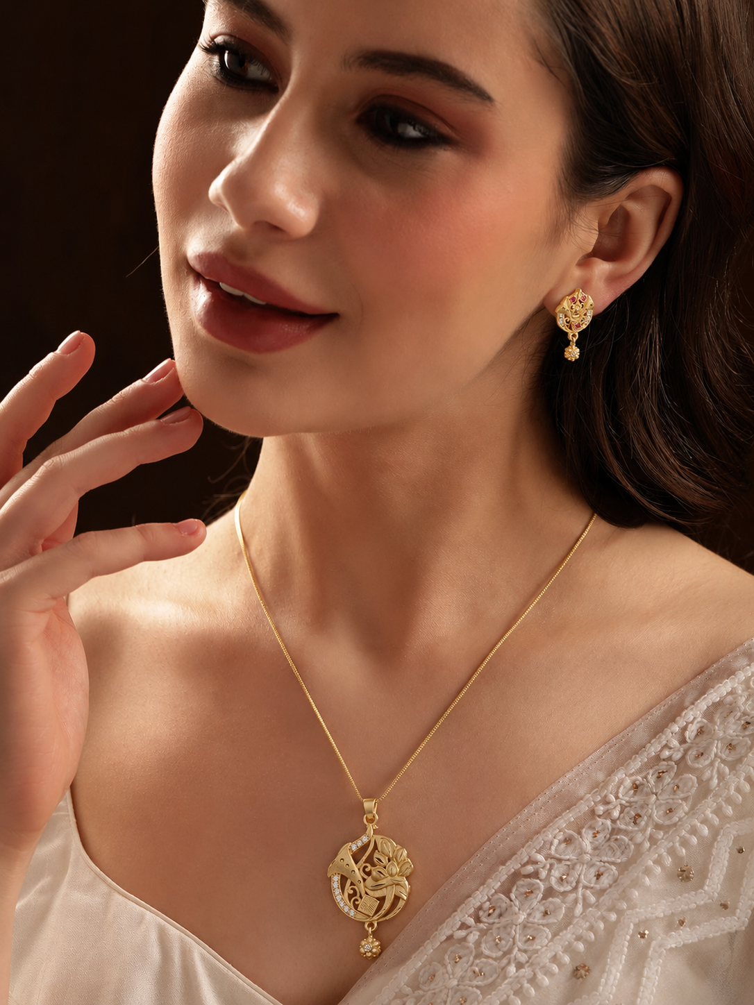 Deepika Floral Pendant Necklace & Earrings Set – 18K Gold Plated Jewelry