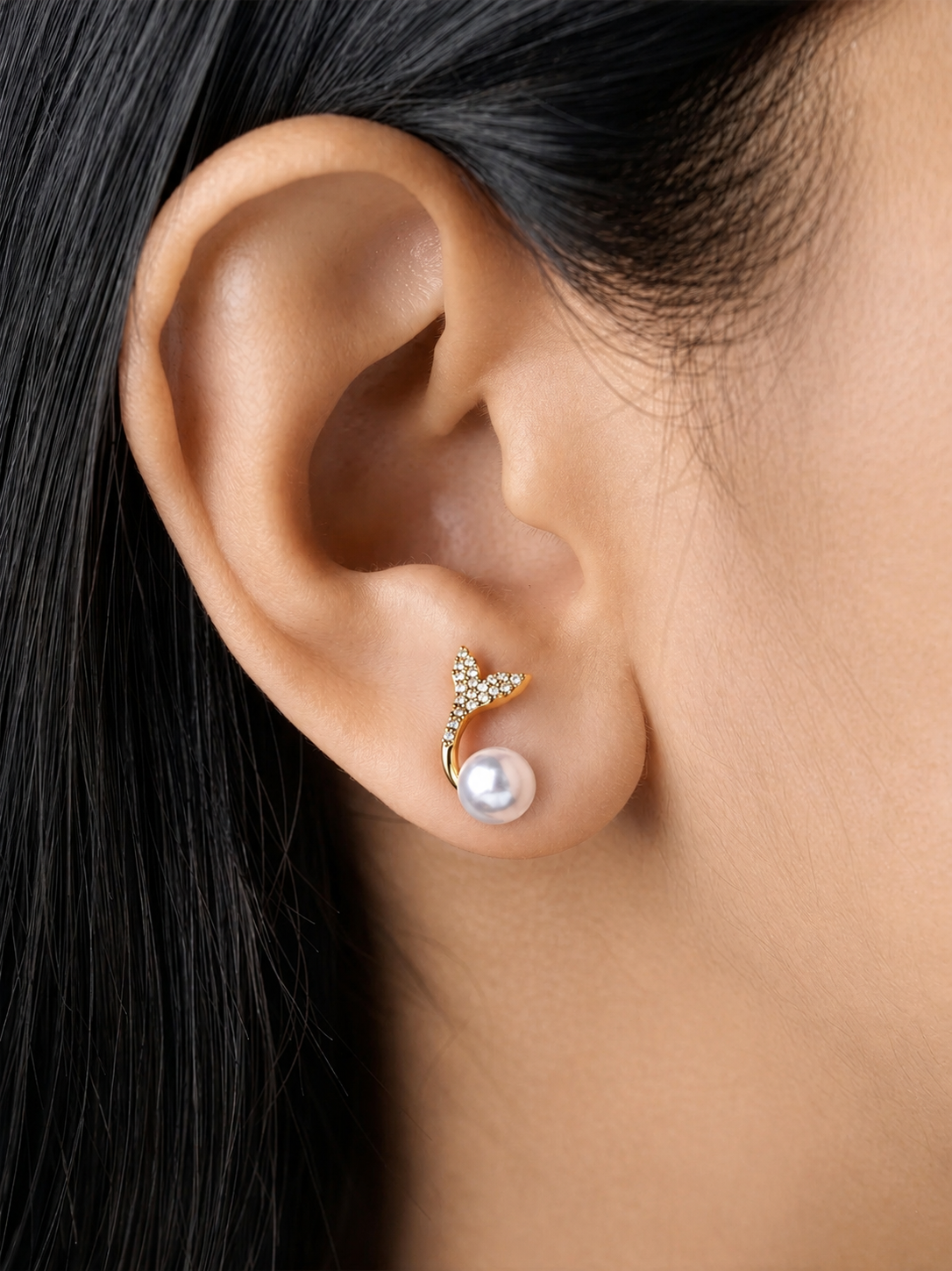 Veda Golden Bloom Earrings Set
